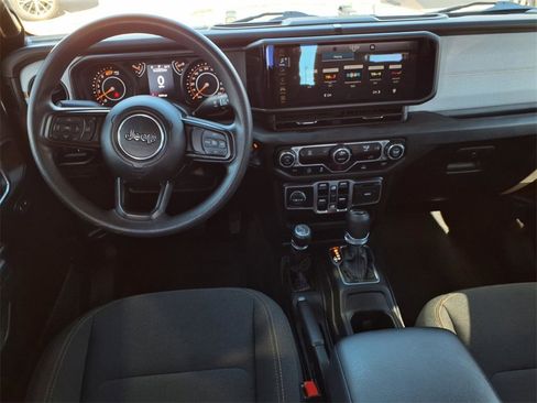 Used 2025 Jeep Wrangler Sport image 12