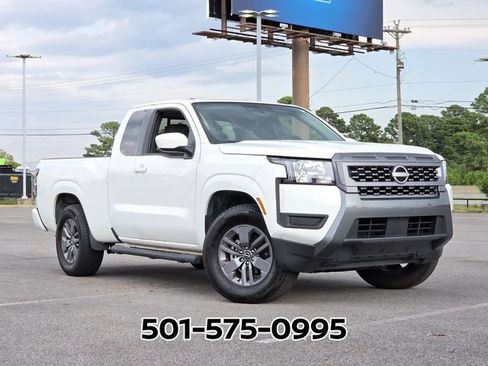 Used 2025 Nissan Frontier SV RWD image 19