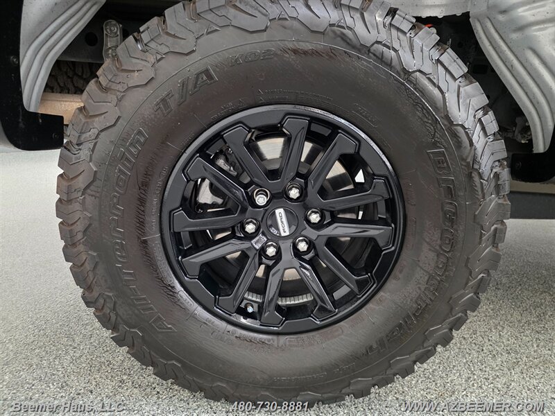 Used 2025 Ford F150 Raptor AWD/4WD image 13