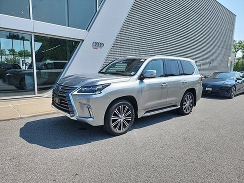 Used 2021 Lexus LX 570 4WD w/ Luxury Package image 1