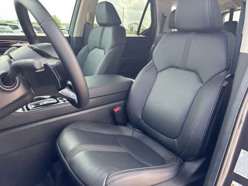 Used 2025 Honda Pilot EX-L image 21