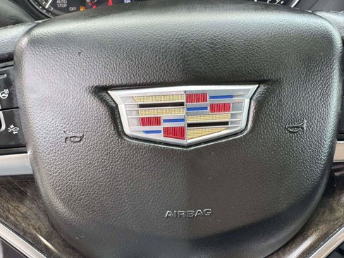 Used 2022 Cadillac XT6 Premium Luxury w/ LPO, Floor Liner Package AWD/4WD image 21