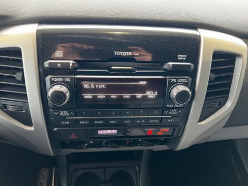 Used 2012 Toyota Tacoma PreRunner image 29