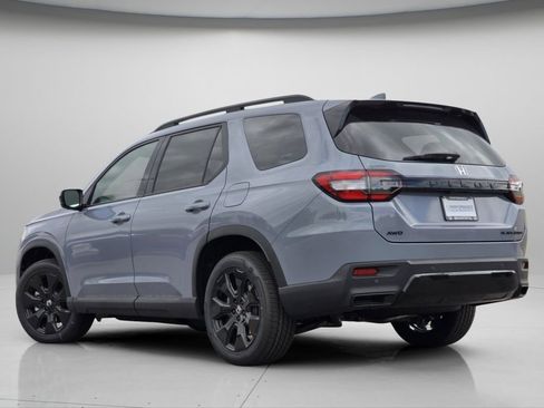 New 2026 Honda Pilot Black Edition image 8