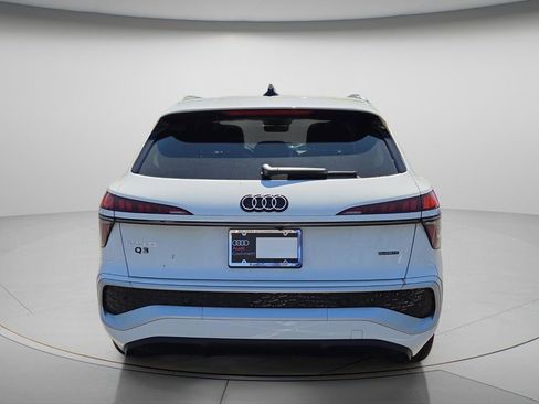 New 2026 Audi Q3 quattro 2.0T image 4