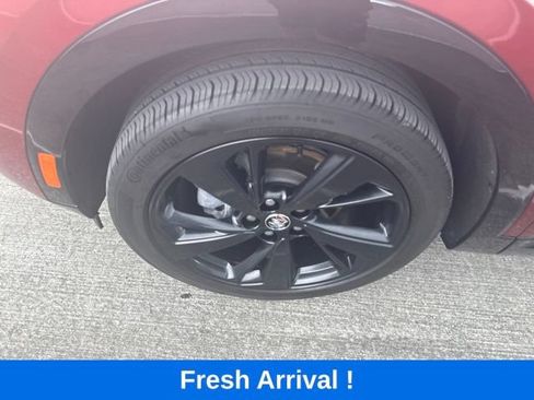 Used 2023 Buick Envision Essence w/ Sport Touring Package AWD/4WD image 22