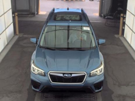 Used 2019 Subaru Forester Premium AWD/4WD image 2