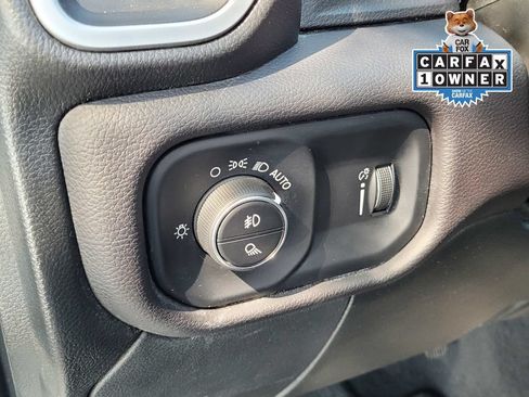 Used 2024 RAM 2500 Big Horn AWD/4WD image 17