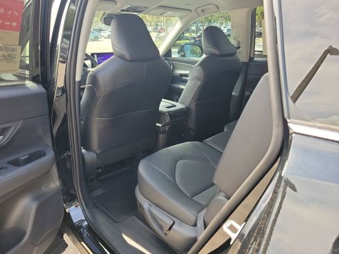 New 2026 Toyota Grand Highlander XLE FWD image 11