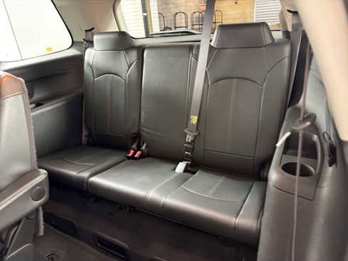 Used 2015 GMC Acadia SLT image 21