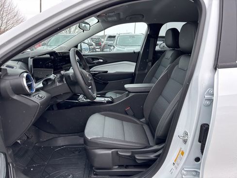 New 2026 Chevrolet Trax LT w/ Driver Confidence Package image 8