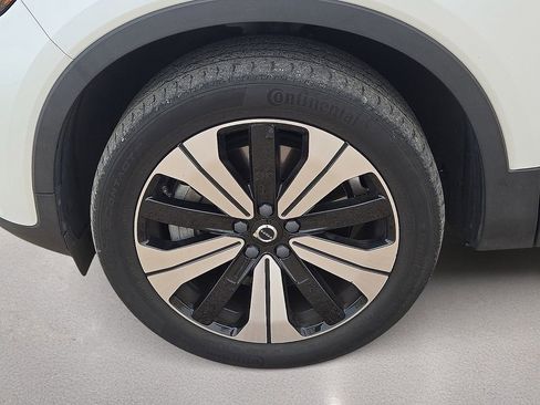 Used 2023 Volvo C40 Recharge Core AWD/4WD image 11