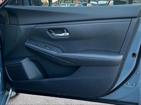 Certified 2025 Nissan Sentra SV image 21