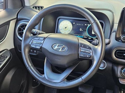 Used 2022 Hyundai Kona Limited image 11