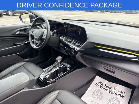 Used 2025 Chevrolet Trax ACTIV w/ Driver Confidence Package FWD image 50
