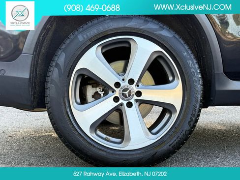 Used 2019 Mercedes-Benz GLC 300 4MATIC image 29