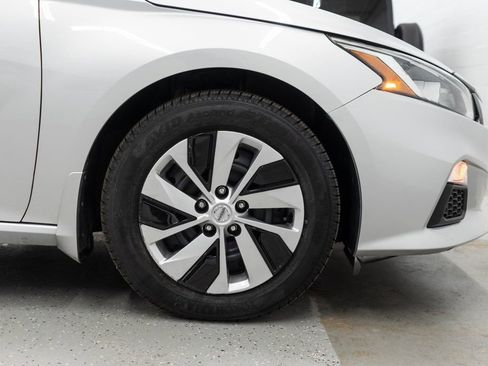 Used 2019 Nissan Altima 2.5 S AWD/4WD image 28