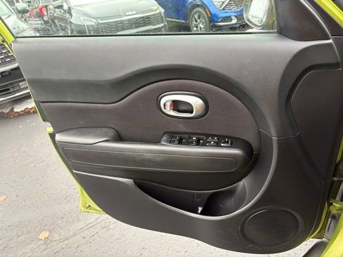 Used 2015 Kia Soul image 22