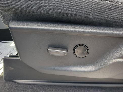 New 2025 Ford F250 XLT w/ Black Appearance Package image 19