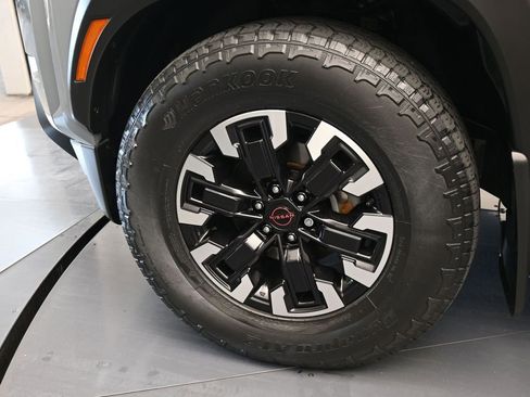 Used 2022 Nissan Frontier Pro-X image 29