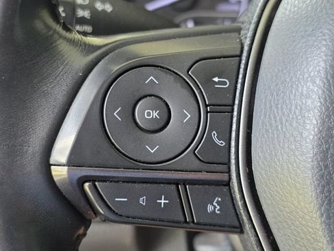 Used 2023 Toyota Camry SE FWD image 21