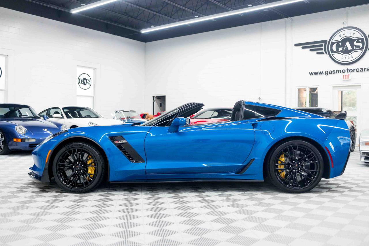 Used 2016 Chevrolet Corvette Z06 w/ 3LZ Preferred Equipment Group RWD image 9
