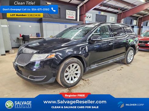 Used 2014 Lincoln MKT AWD image 1