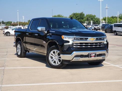 Used 2025 Chevrolet Silverado 1500 LTZ w/ LTZ Convenience Package II AWD/4WD image 2