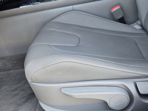 Certified 2025 Hyundai Elantra Hybrid FWD image 17