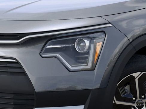 New 2026 Kia Niro LX image 10