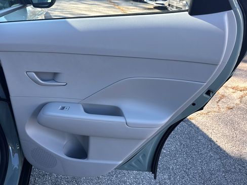 New 2026 Hyundai Kona SE image 16