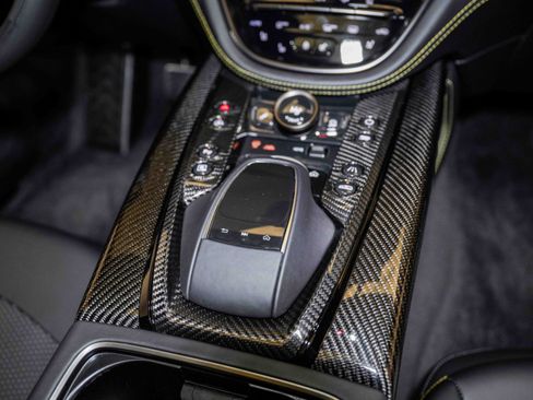 Used 2024 Aston Martin DBX 707 image 34