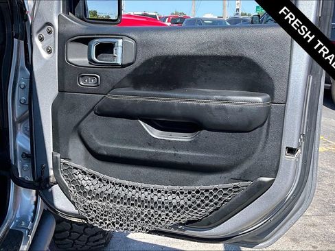 Used 2020 Jeep Gladiator Overland AWD/4WD image 27