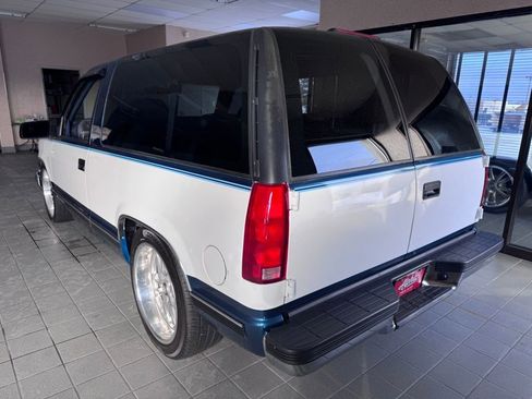 Used 1999 Chevrolet Tahoe 2WD 2-Door w/ Convenience Group image 4