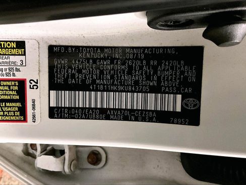 Used 2019 Toyota Camry SE image 32