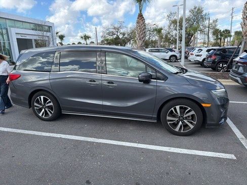 Used 2019 Honda Odyssey Elite image 2