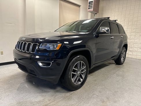 Used 2017 Jeep Grand Cherokee Limited w/ Trailer Tow Group IV image 39