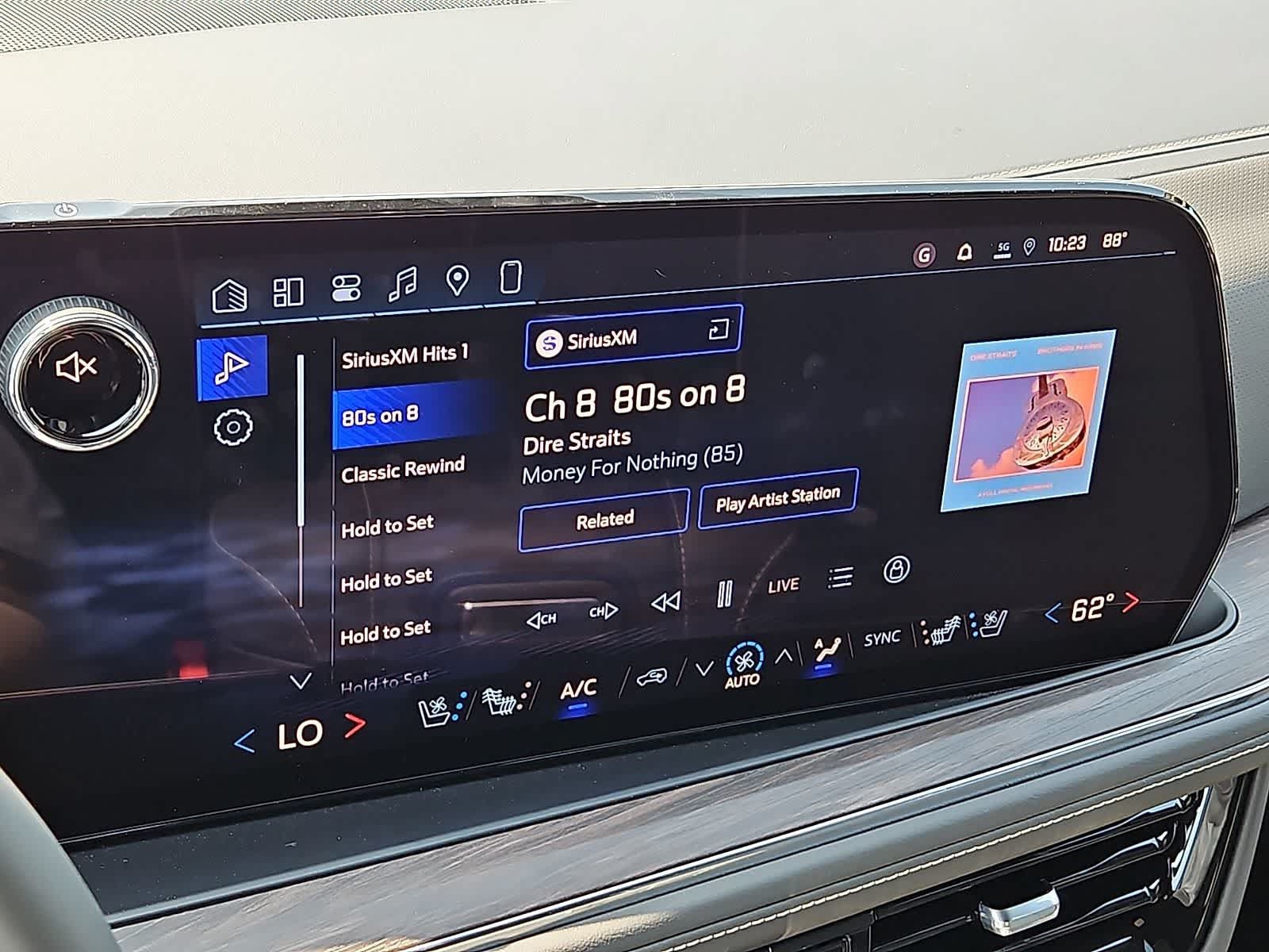 New 2026 Chevrolet Tahoe Premier AWD/4WD image 16