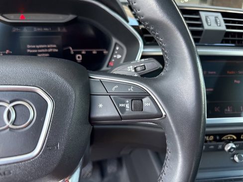 Used 2020 Audi Q3 2.0T Prestige w/ Prestige Package image 32