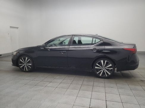 Used 2020 Nissan Altima 2.5 SR w/ Premium Package FWD image 3