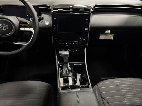 Certified 2022 Hyundai Santa Cruz SEL Premium image 11