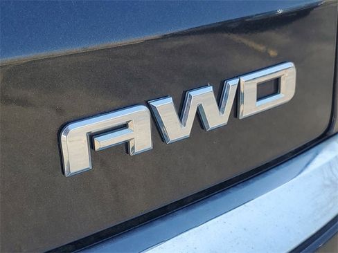 Used 2012 GMC Acadia Denali image 6