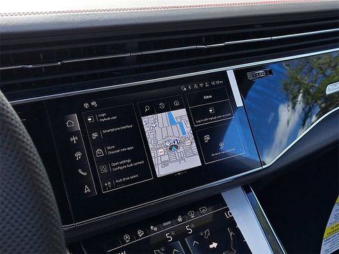 New 2026 Audi SQ8 Prestige image 11