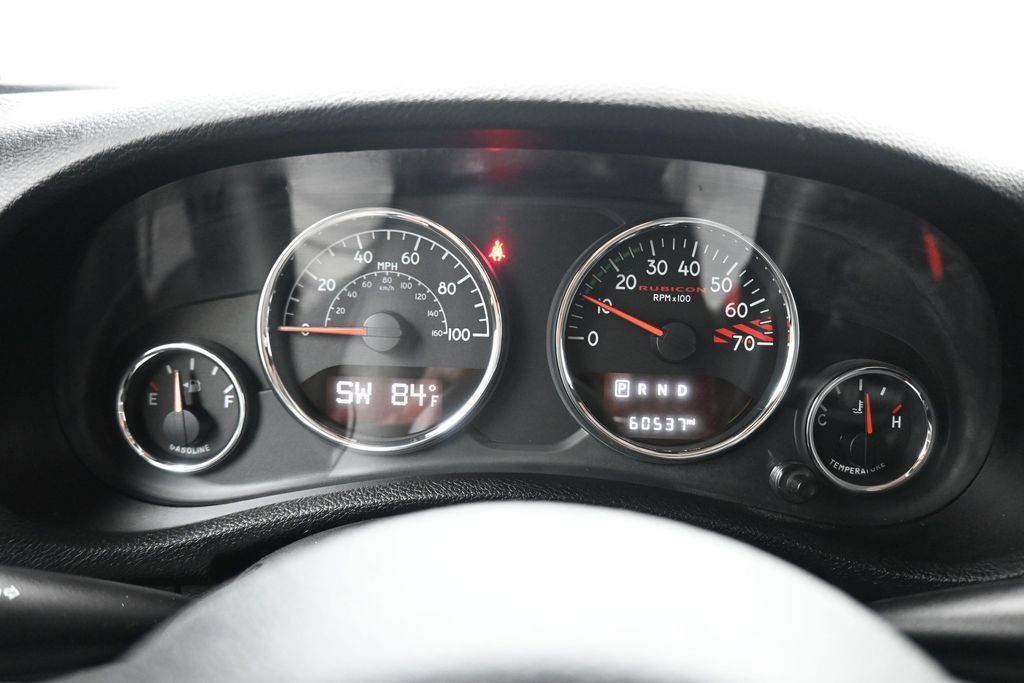 Used 2016 Jeep Wrangler Unlimited Rubicon AWD/4WD image 16