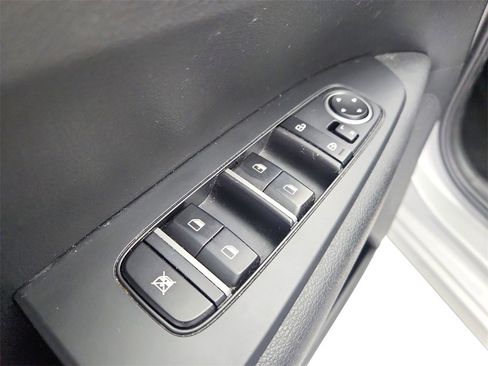 Used 2021 Kia Forte LXS image 17