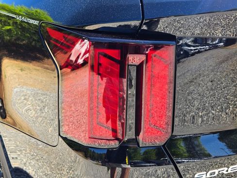 New 2026 Kia Sorento S FWD image 11