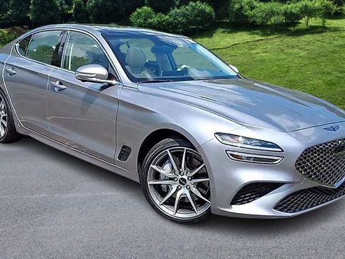 New 2026 Genesis G70 2.5T Prestige image 2