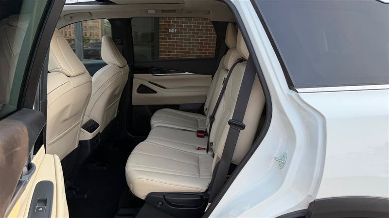 Used 2023 INFINITI QX60 Pure w/ Cargo Package AWD/4WD image 22