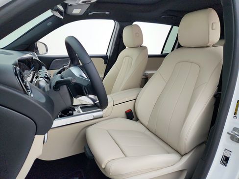 New 2026 Mercedes-Benz GLB 250 image 17