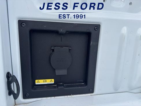 Used 2025 Ford F150 Lariat image 7